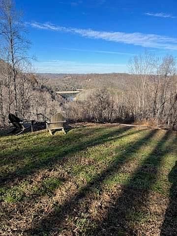 1st image of 174 Dogwood Pl