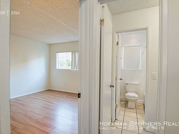 5th image of 14831 Delano St #3A