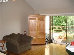 5250 S Landing Square Dr UNIT 13-A, Portland, OR 97239