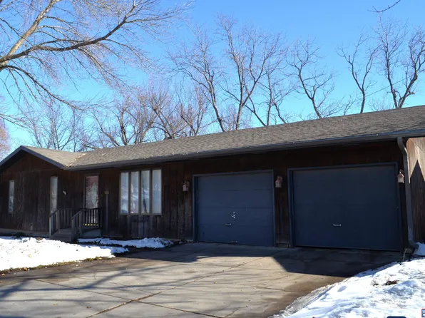 1050 12th St, Henderson, NE 68371