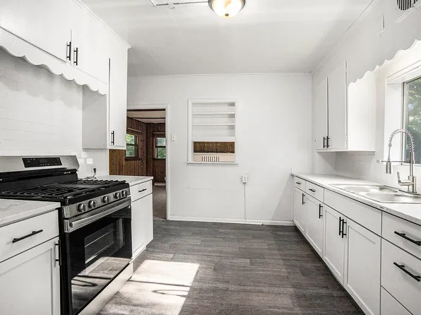 1206 Summit Ave, Kalamazoo, MI 49006