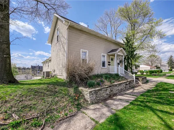 1718 & 1720 Newberry St, Cuyahoga Falls, OH 44221