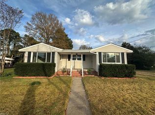 828 Hunterdale Rd, Franklin, VA 23851