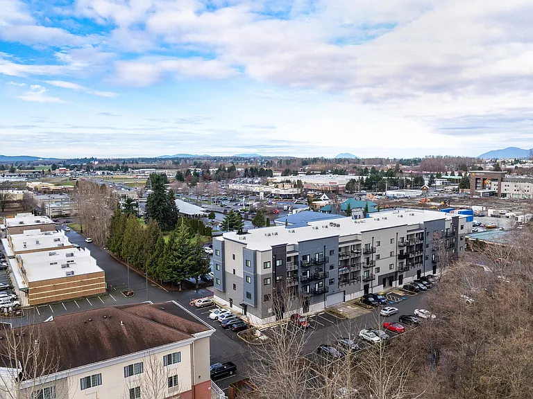 Hub City — Photo 31