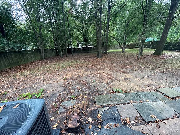 4th image of 6730 Water Mill Ct