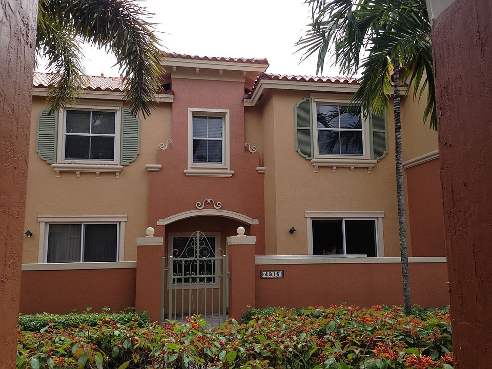 1st image of 4915 Spinnaker Dr