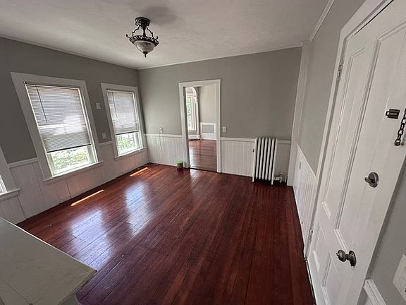 4th image of 53 Everett St #2