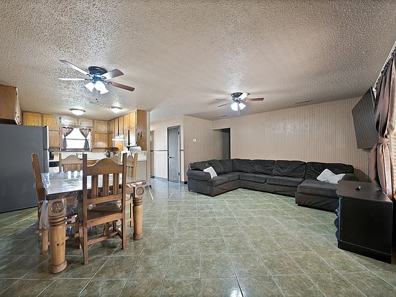 3rd image of 6621 Perdido Dr