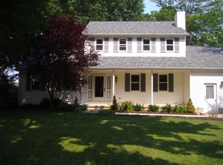 1075 Royal Dr, Amherst, OH