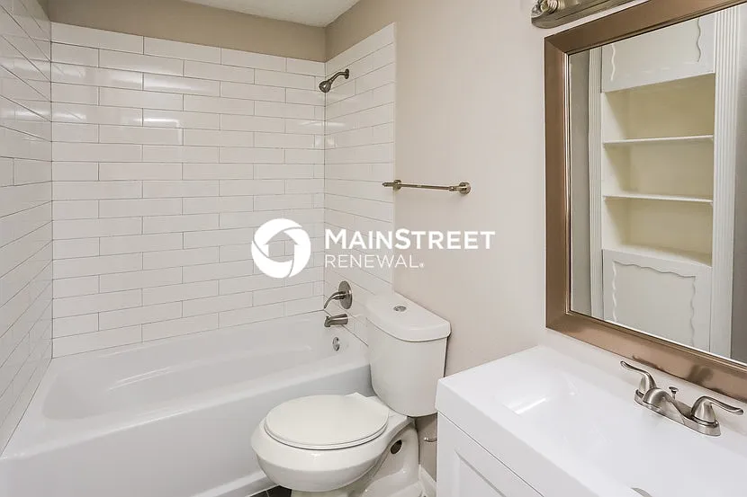10405 Kinslow Drive — Photo 2