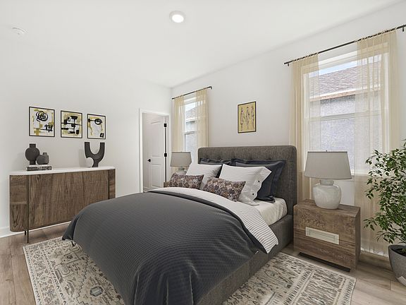 Spacious Owner s Suite