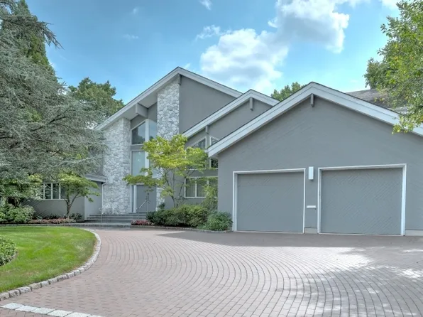 52 Edgemont Rd, West Orange Twp., NJ 07052