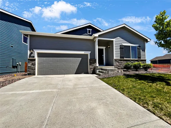 47339 Clover Avenue, Bennett, CO 80102
