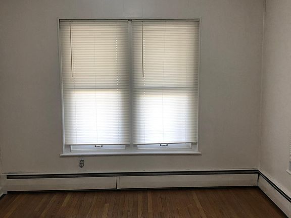 5th image of 1524 W Liberty St #1