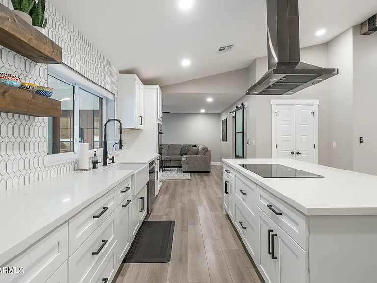 1641 W Evans Dr — Photo 18