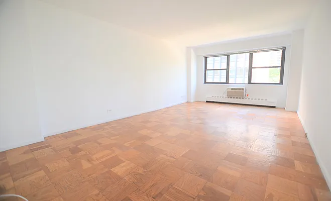 Rented by Manhattan Realty Group | media 1