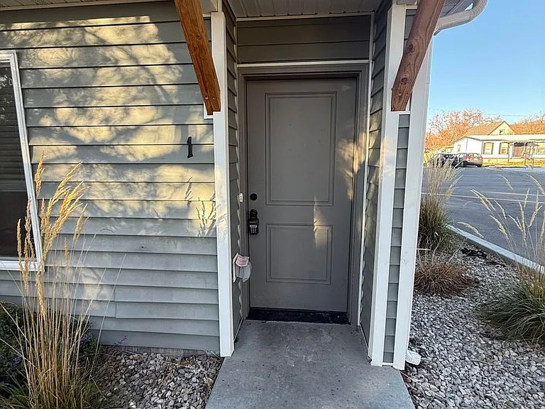 229 N Main St — Photo 26