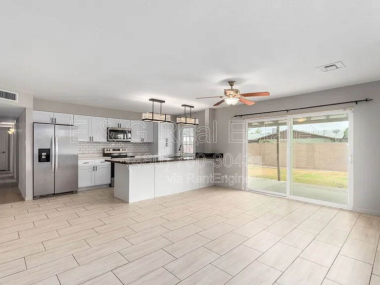 103 E Del Rio Dr — Photo 8