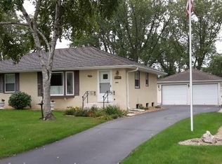351 E 97 1/2 St, Bloomington, MN 55420