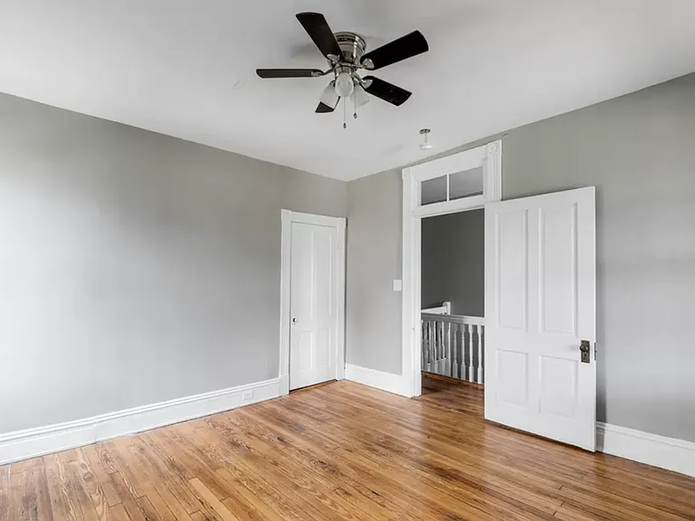 939 W Grace St — Photo 18