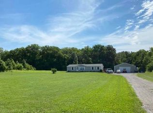 9674 W 800 S, Owensville, IN 47665