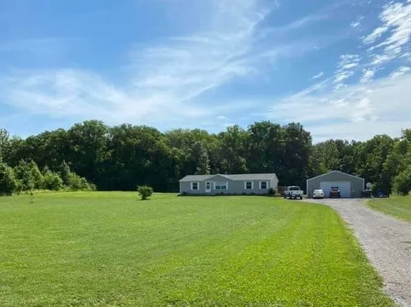 9674 W 800 S, Owensville, IN 47665