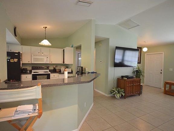 2nd image of 4639 Belladonna Ave