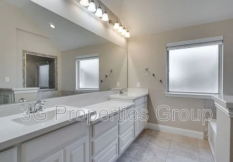 9916 Echo Summit Dr — Photo 23