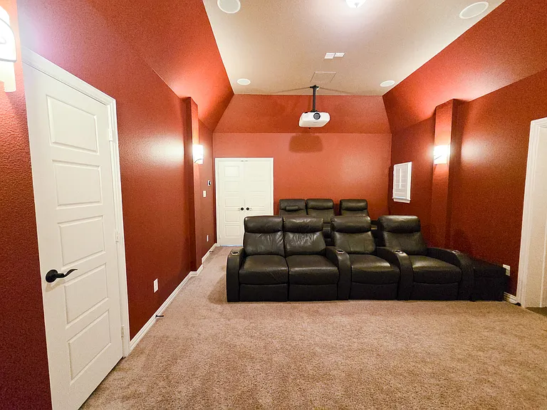 Media Room 1b (Upstairs)