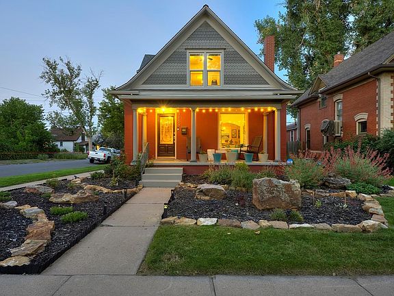 3rd image of 3854 N Lowell Blvd