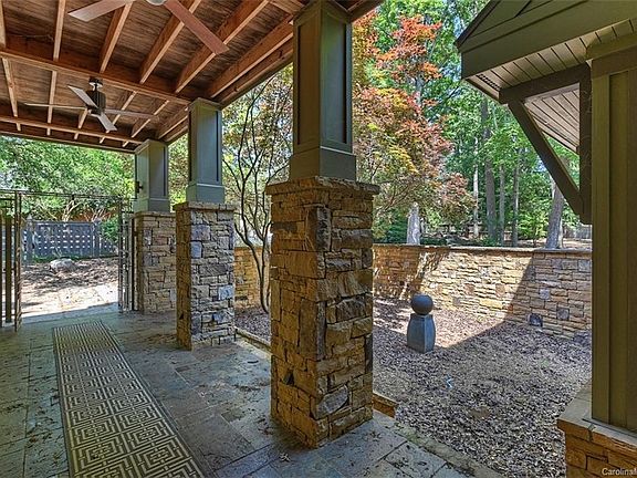 4th image of 4823 Camilla Dr