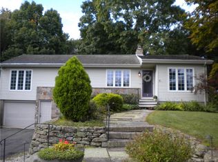 7 Gail Dr, Ellington, CT 06029