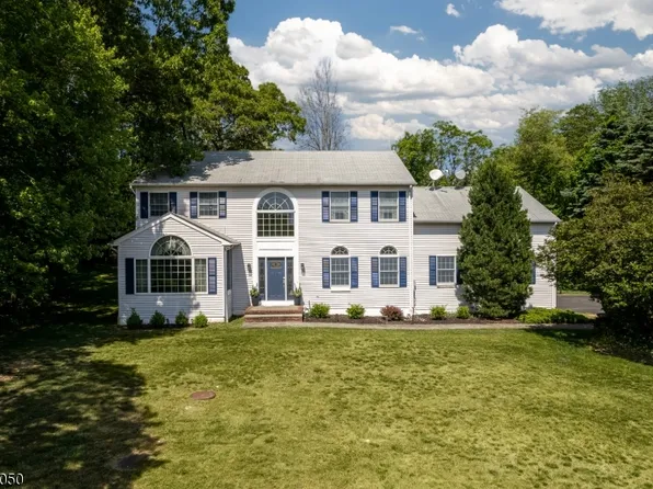 14 Cedar Manor Ct, Mount Olive Twp., NJ 07828