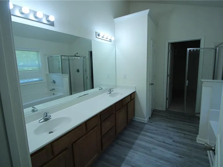 1961 Stoney Chase Dr — Photo 25