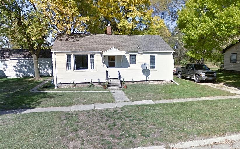 1st image of 715 12th Ave