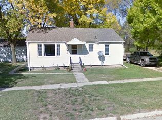 715 12th Ave, Gilbertville, IA 50634