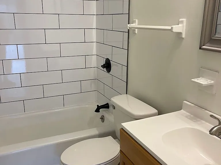 170 Shallowford Village Ct — Photo 6