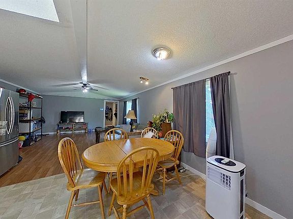 2nd image of 812 6th Ave SW #44