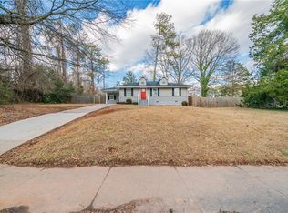 2802 McAfee Rd, Decatur, GA 30032