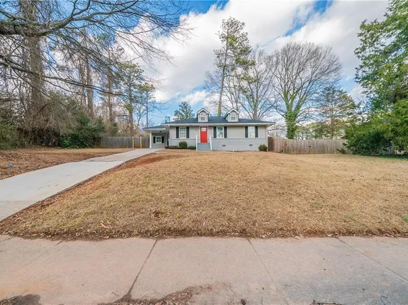 2802 McAfee Rd, Decatur, GA 30032