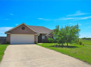 705 Billups Cir, Van Alstyne, TX 75495