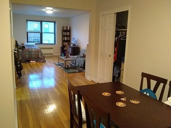 3rd image of 34-15 Parsons Blvd #7G