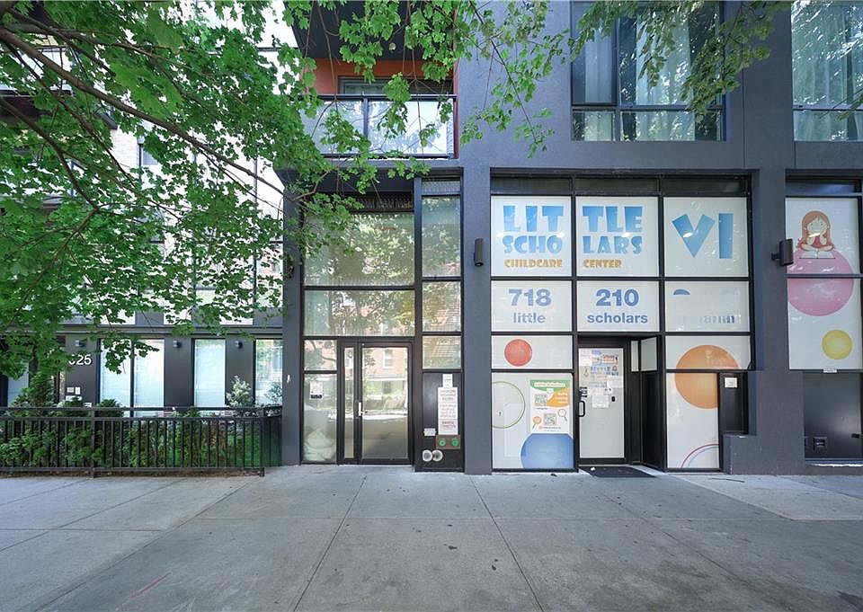 1st image of 631 E 18th St #2C