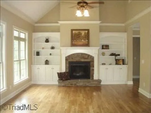 113 Conifer Ct, King, NC 27021