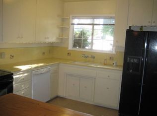 7004 Winnetka Ave, Winnetka, CA 91306