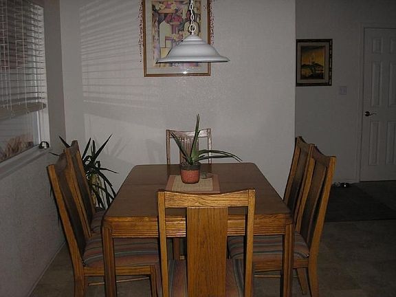 5th image of 231 Narrow Leaf Dr