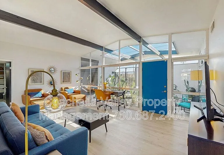 43709 Louisiana St — Photo 5