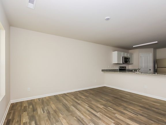 5th image of 152 Jo Creek Ln