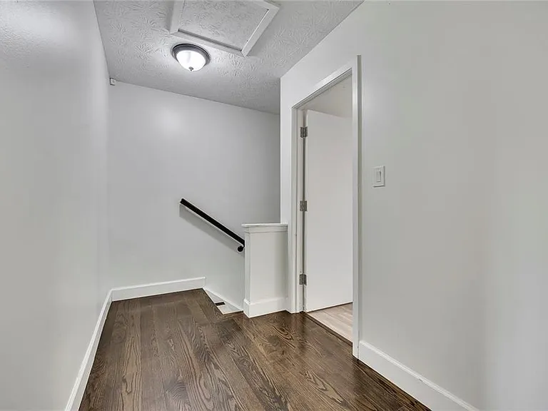 635 Anderson Walk — Photo 18