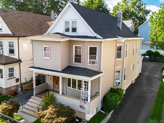 3rd image of 114 Hadley Ave